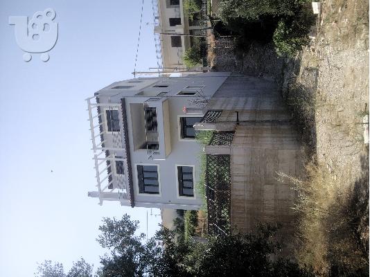 Πολυτελής κατασκευή σε εξαίσιο σημείο.